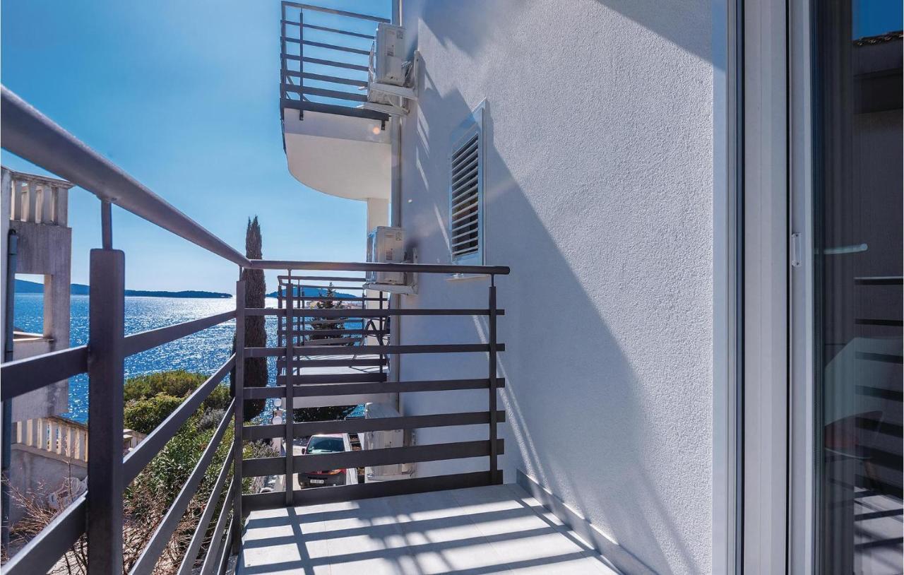 Cozy Apartment In Brodarica With Wifi Buitenkant foto