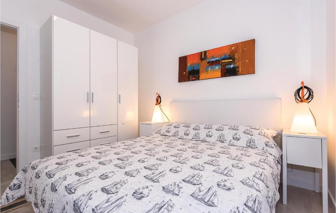 Cozy Apartment In Brodarica With Wifi Buitenkant foto